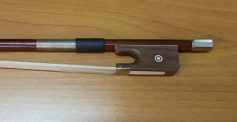 Archetto Per Violoncello 3/4 In Crine Naturale E Legno Brasiliano – Fatto A Mano, Suono Potente E Morbido